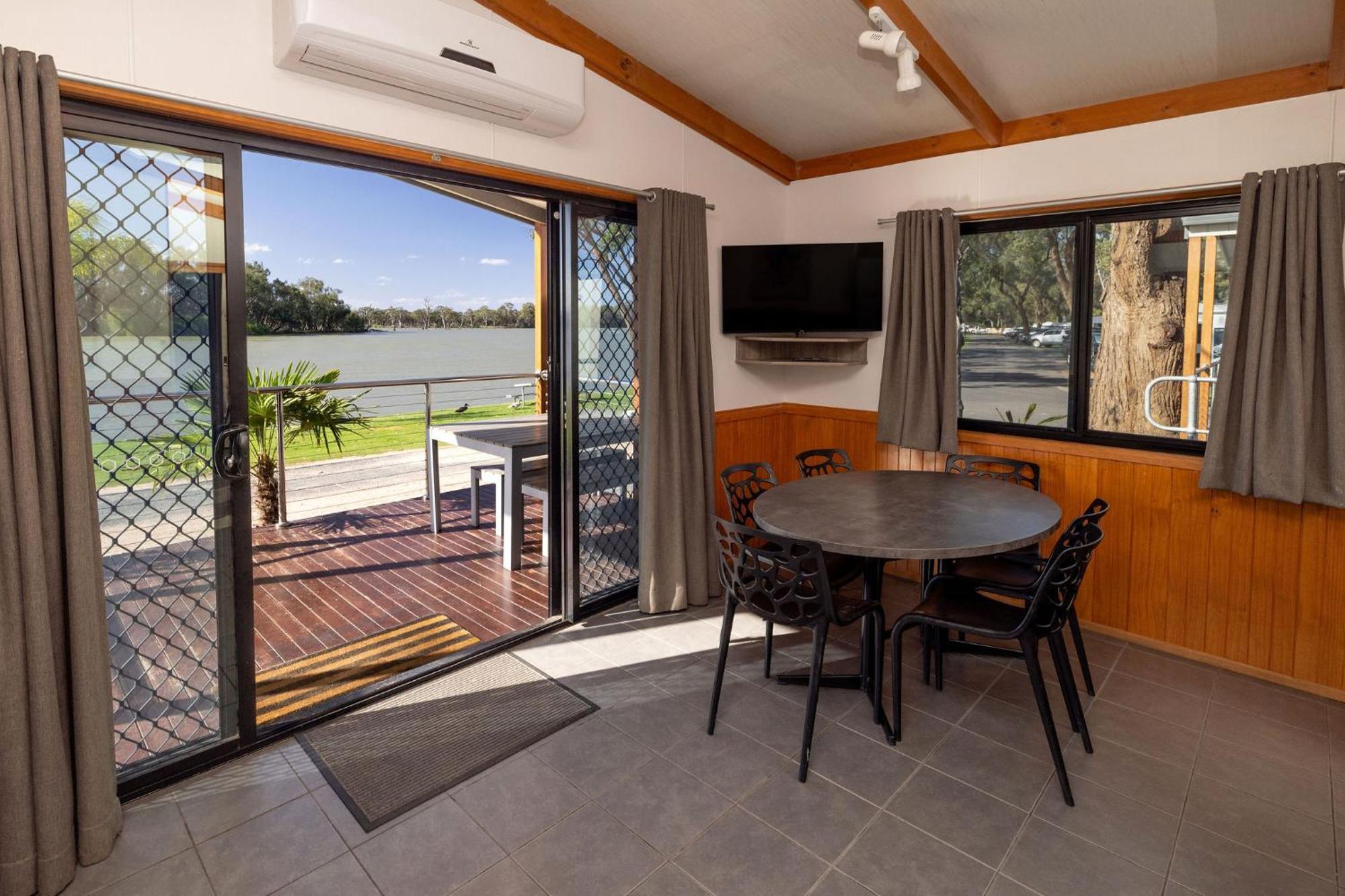 Big4 Renmark Riverfront Holiday Park Exterior foto