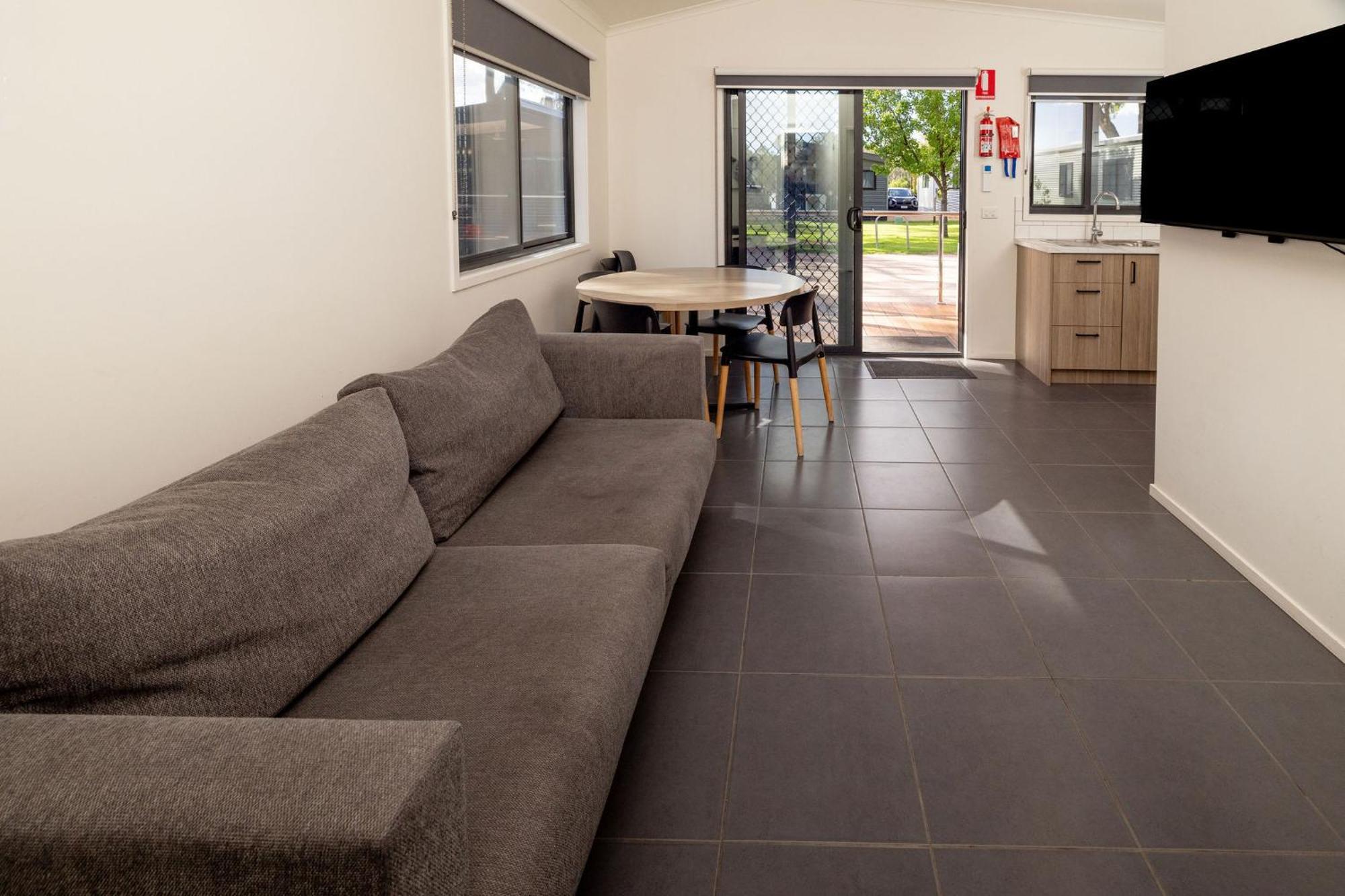 Big4 Renmark Riverfront Holiday Park Exterior foto